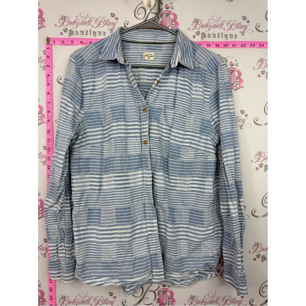 Bridge & Burn Men's Light Blue & White Striped Casual Button-Down Shirt